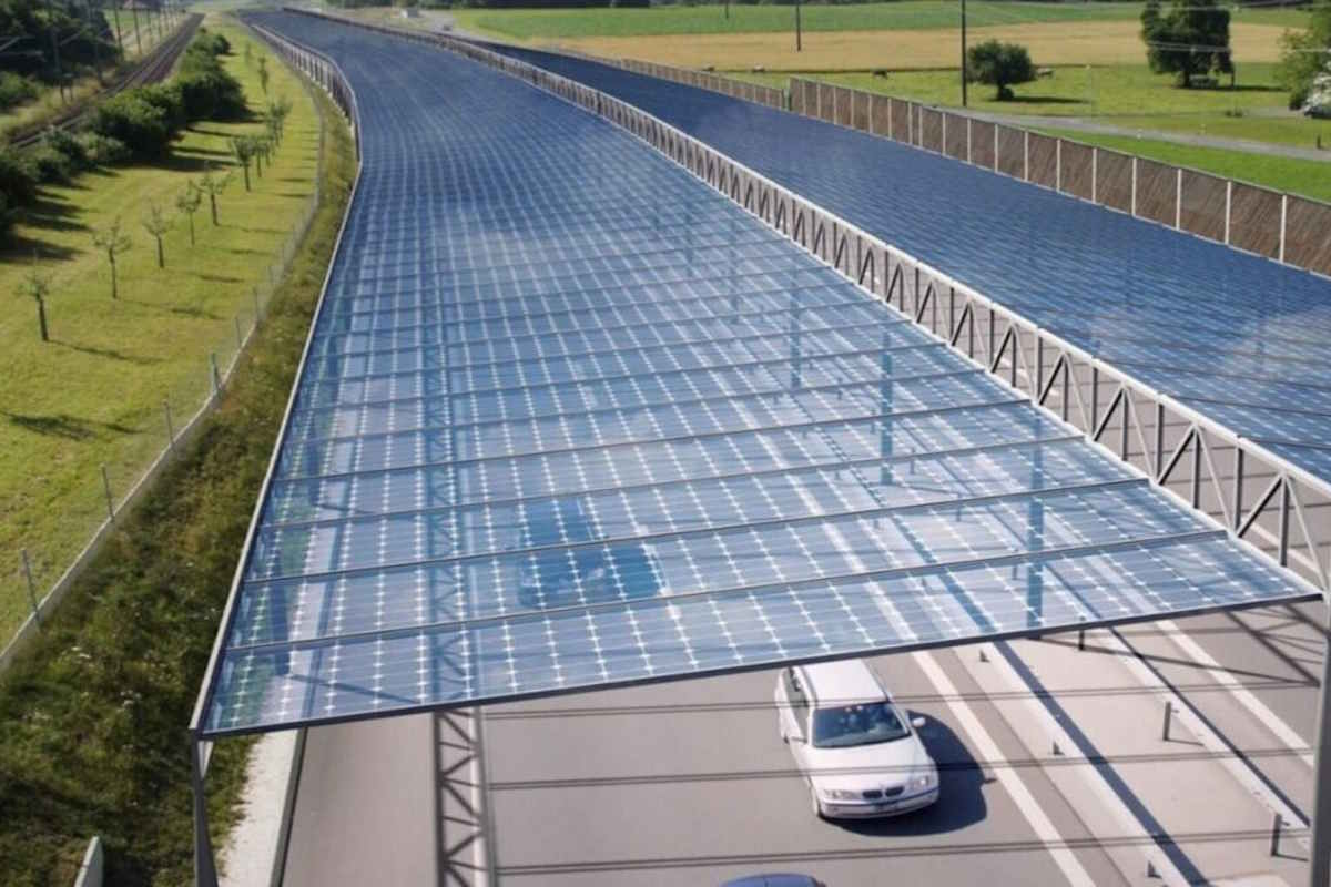 C'est la première autoroute photovoltaïque au monde qui veut révolutionner la mobilité électrique
