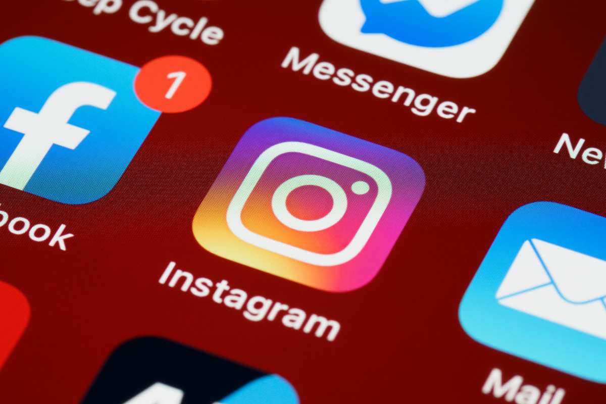 Facebook e Instagram a pagamento