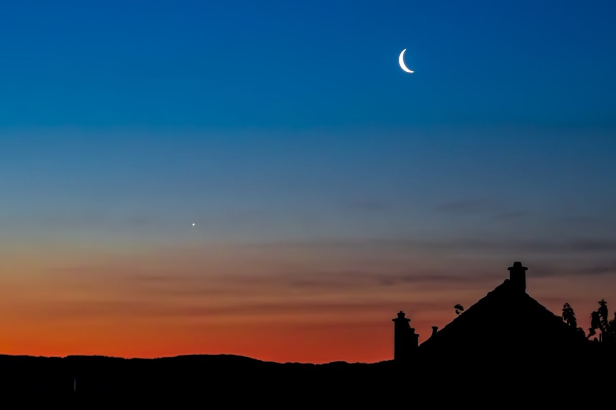 bacio luna venere 5 agosto 2024