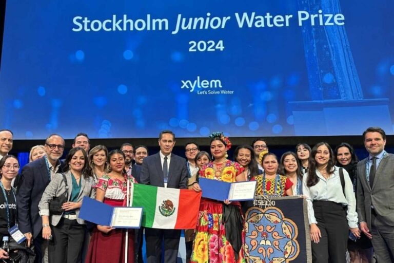 Ces deux filles autochtones ont remporté le « Prix Nobel de la Jeunesse de l'Eau » grâce à leur filtre qui purifie l'eau
