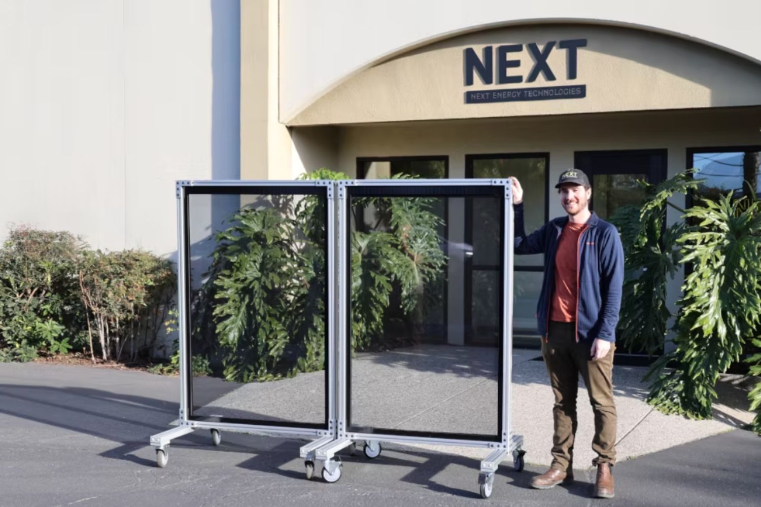 Photovoltaïque organique: voici la plus grande fenêtre solaire du monde, complètement transparente