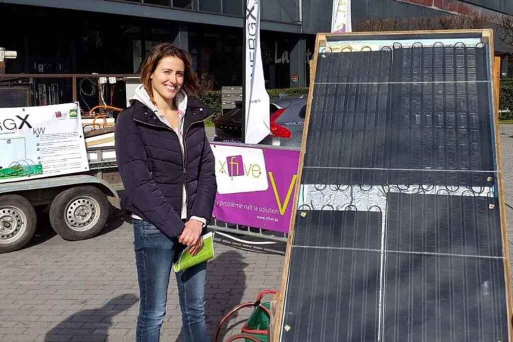 Panneau solaire du réfrigérateur cassé
