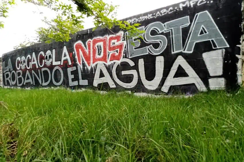 San Cristóbal sans eau, mais Coca-Cola continue d'extraire 1,2 million de litres par jour