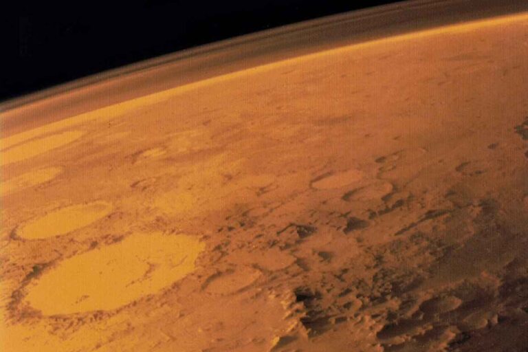Savez-vous pourquoi le temps passe plus vite sur Mars que sur Terre ?