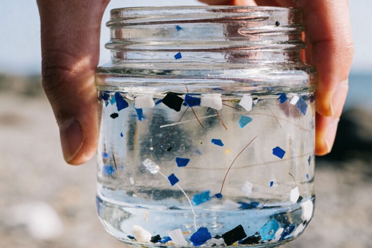 La Terre perd son bouclier climatique (et les microplastiques en sont la cause)