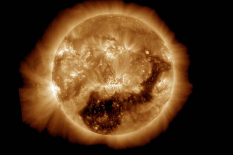 La tempête solaire la plus puissante qui ait frappé la Terre depuis 2003 (et nous l'avons également remarquée en Italie)