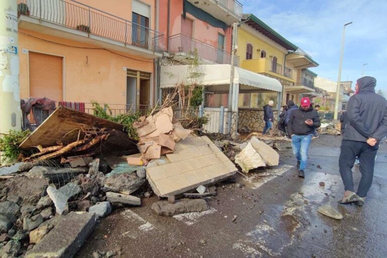 État d'urgence déclaré en Sicile, en Calabre et en Sardaigne à cause du cyclone : 100 millions d'euros alloués (uniquement) pour la première phase