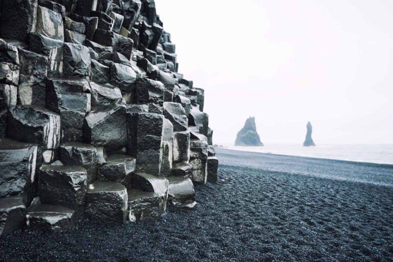 Reynisfjara, au revoir : l'érosion efface la célèbre plage noire d'Islande, où a été tourné « Game of Thrones »