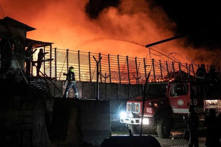 Kaboul sous les bombes : raid sur un hôpital et 400 morts, l'Afghanistan retombe dans la guerre avec le Pakistan