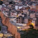 Niscemi, le glissement de terrain s'arrête mais pas la peur : que va-t-il se passer maintenant ?