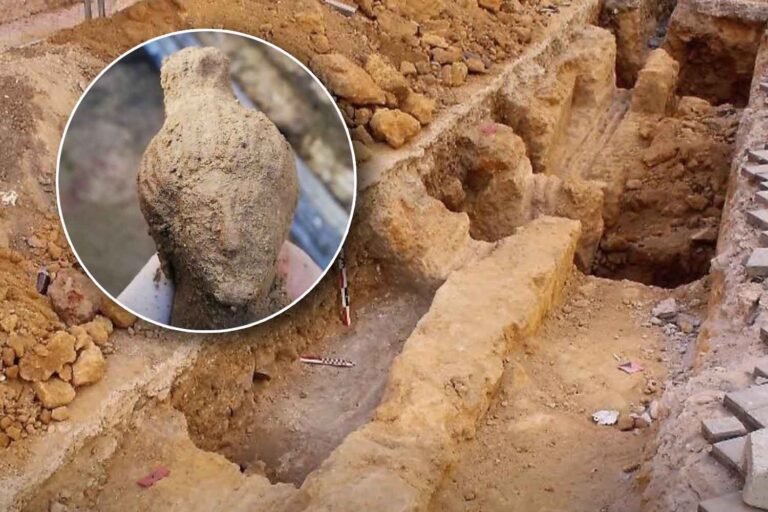 Agrigente, ils creusent sous l'asphalte pour le réseau d'eau et découvrent des siècles d'histoire cachée