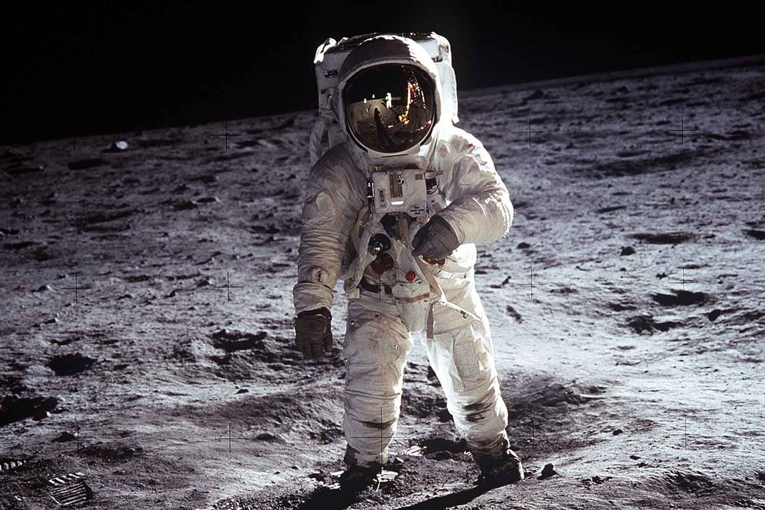 astronauta sulla Luna