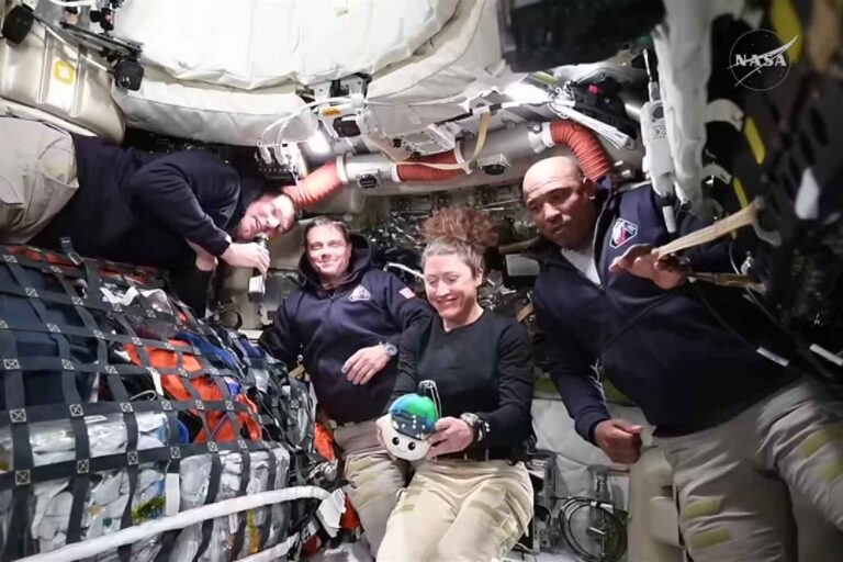 Artemis II vers la Lune, la capsule Orion quitte l'orbite terrestre et ouvre la voie aux futures bases lunaires