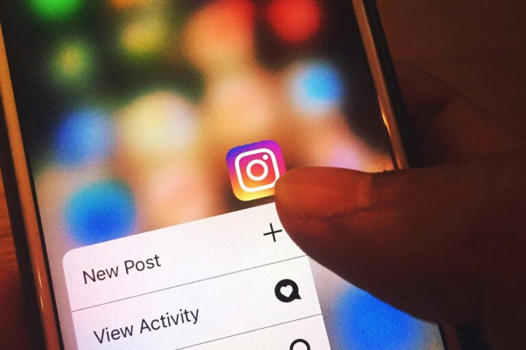 Instagram, le filtre 13+ et le contenu limité pour les moins de 18 ans arrivent également en Italie : comment ils fonctionnent