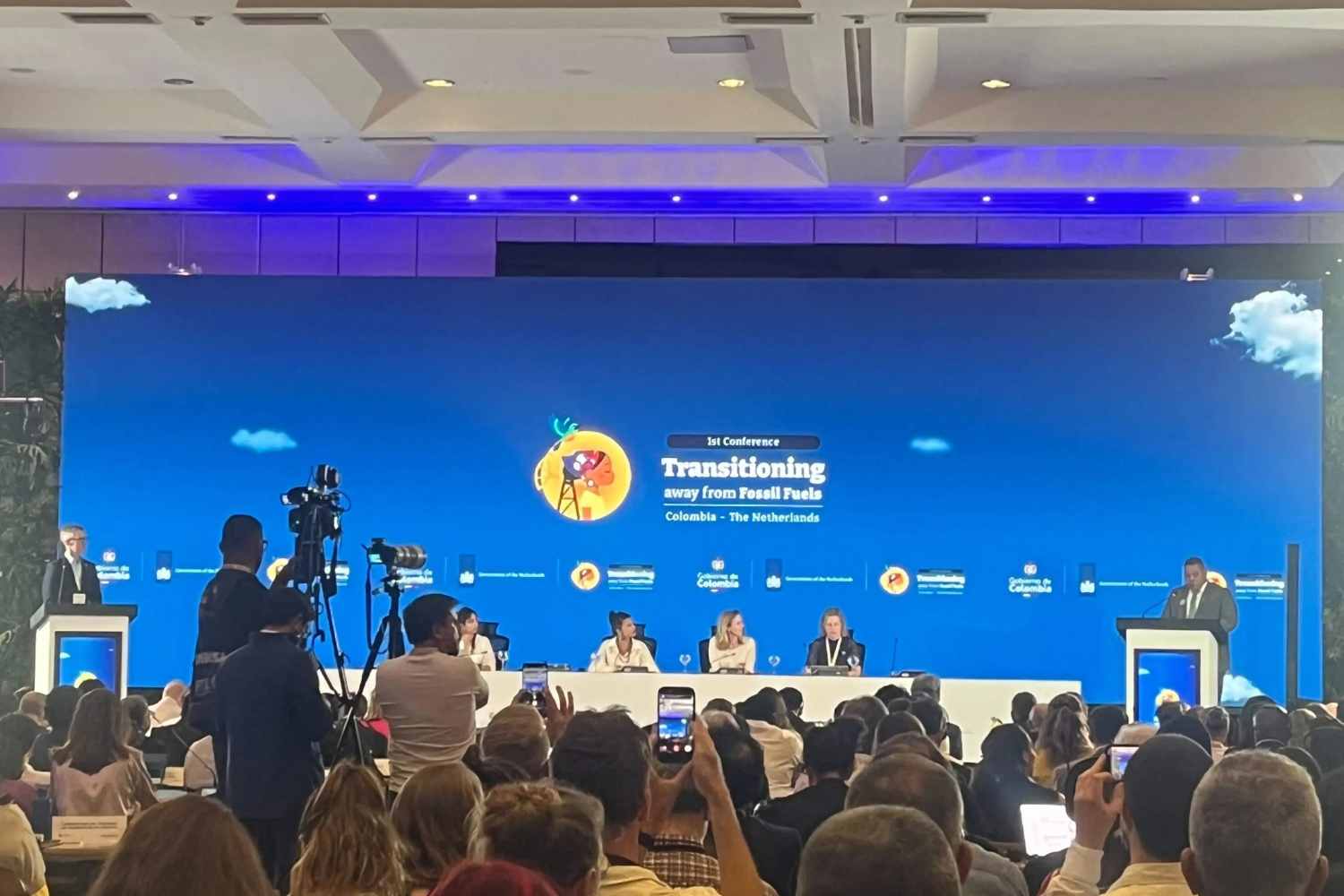 Cinq cents scientifiques et zéro lobby : voilà comment la Colombie a changé les règles du jeu (fossile)