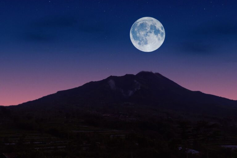 On ne rate pas le show rare qu'on attendait, la (micro)Blue Moon est de retour