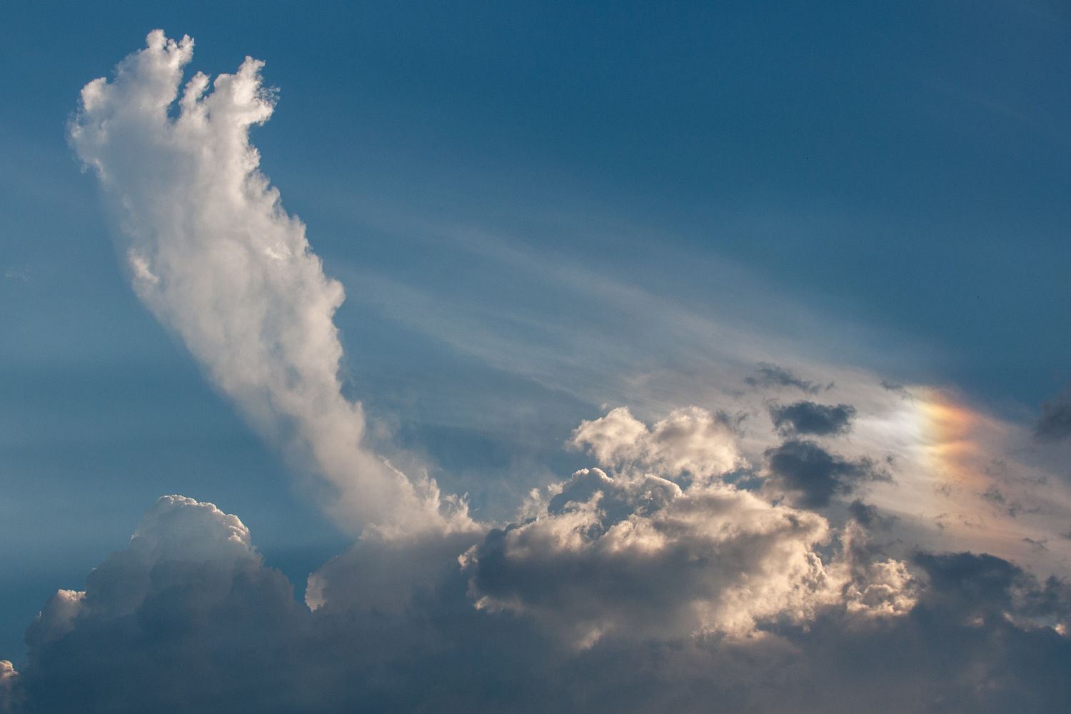nuages ​​arc-en-ciel