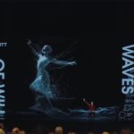 Une ballerine atteinte de SLA revient à la danse grâce à un avatar (qui transforme les signaux électriques du cerveau en mouvements) : la vidéo est une pure émotion