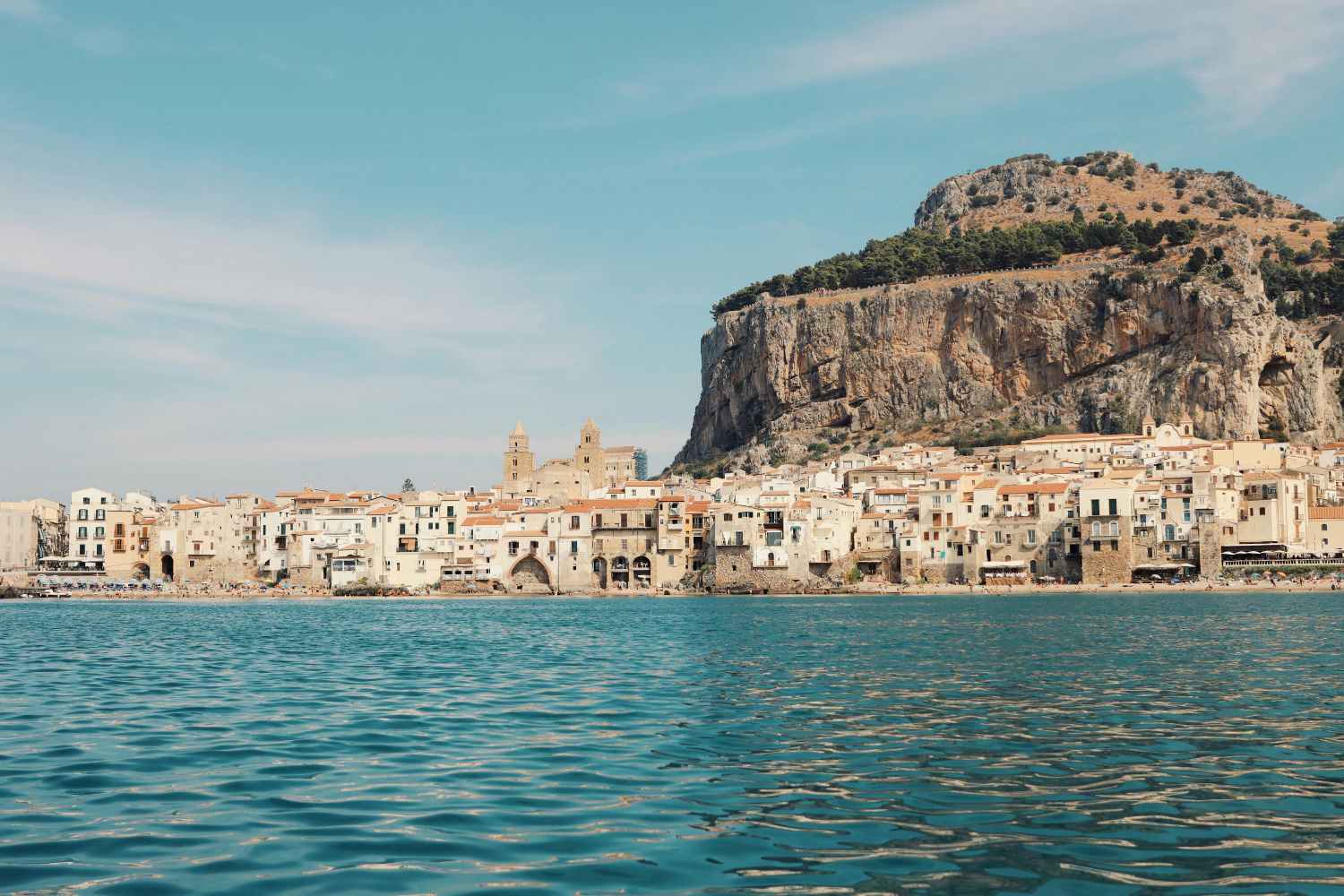 Enfin l’UE pense à ses îles et à ses côtes avec un plan sans précédent contre le dépeuplement et la crise climatique