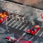 Immense incendie dans un entrepôt Bartolini à Milan, municipalité : « fermez les fenêtres et ne mangez pas de fruits et légumes cultivés dans la région »