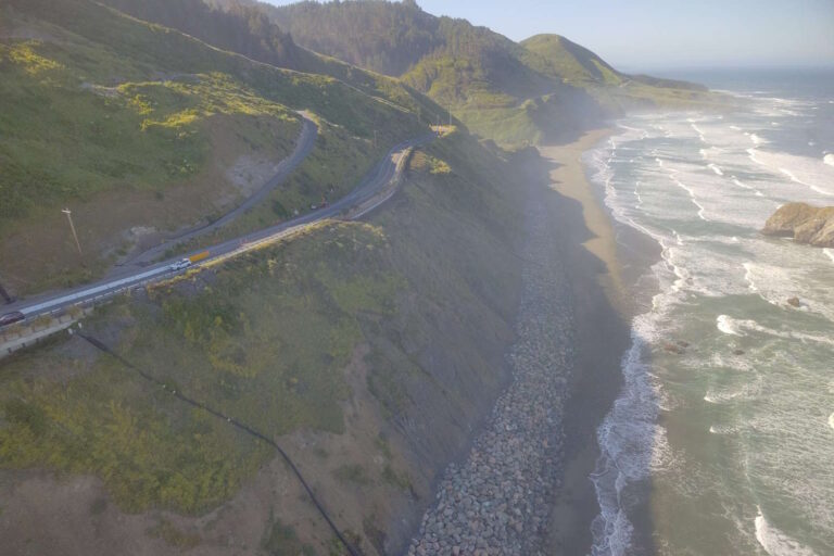 La Californie restitue 55 hectares de littoral aux tribus indigènes, rendant pour la première fois à leurs anciens gardiens