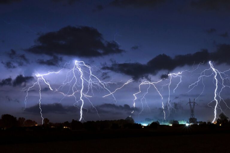Alerte jaune en Calabre pour le 10 août : risque d'orages mais dans le reste de l'Italie la chaleur ne s'arrête pas