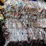 La Sardaigne est submergée par les déchets plastiques : la collecte arrêtée, les usines saturées et les municipalités s'effondrent (mais personne n'en parle)