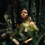 Ils ont essayé de la tuer 6 fois parce qu'elle défend l'Amazonie : le film produit par DiCaprio sur Juma Xipaia à voir (gratuit)