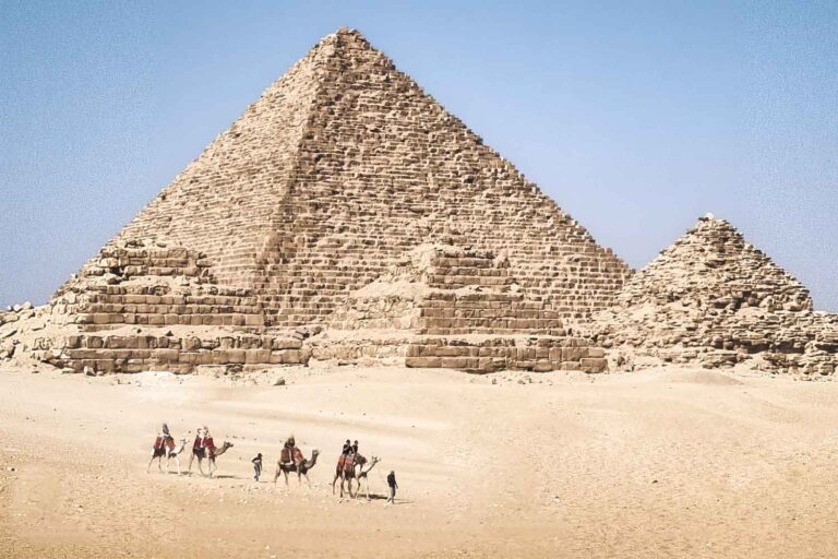 Il n'y a pas de ville cachée sous les pyramides de Gizeh : l'étude qui alimentait le mystère de la gigantesque structure souterraine a été retirée