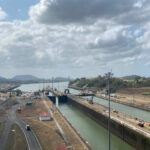 Moins de navires dans le canal de Panama : la sécheresse menace l’une des routes commerciales les plus importantes au monde (et El Niño n’y est pas pour rien)