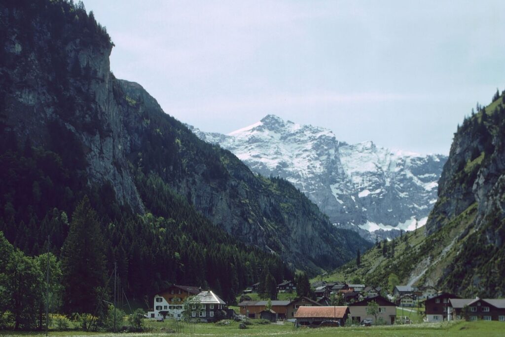 Du Monviso au Gross Ruchen, la chaleur des hautes altitudes fait s'effondrer même nos montagnes