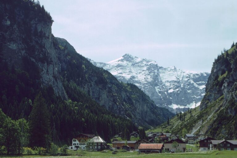 Du Monviso au Gross Ruchen, la chaleur des hautes altitudes fait s'effondrer même nos montagnes