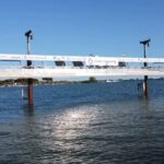 Nettoyage du fleuve : une barrière de 25 mètres a été installée sur le Pô pour arrêter le plastique et les déchets avant qu'ils n'atteignent la mer
