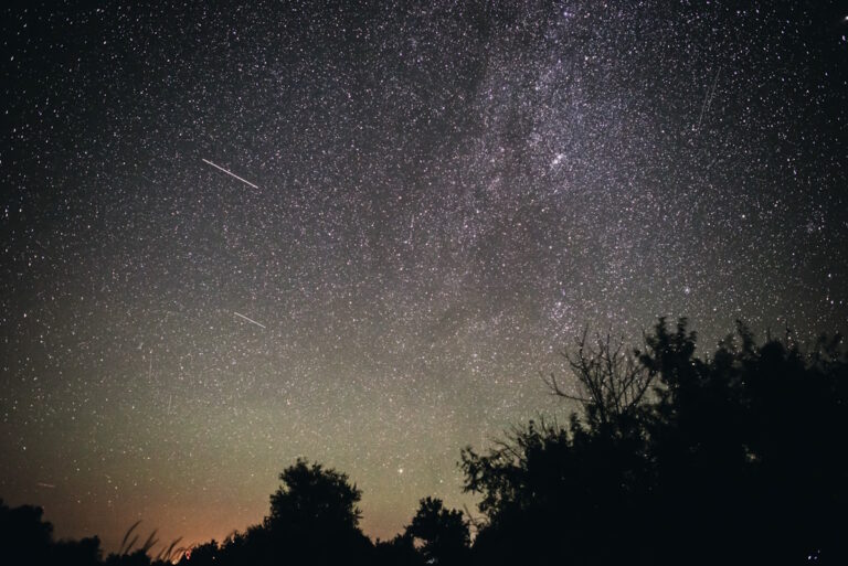 Préparons de nombreux vœux pour les splendides Draconides, les étoiles filantes d'octobre