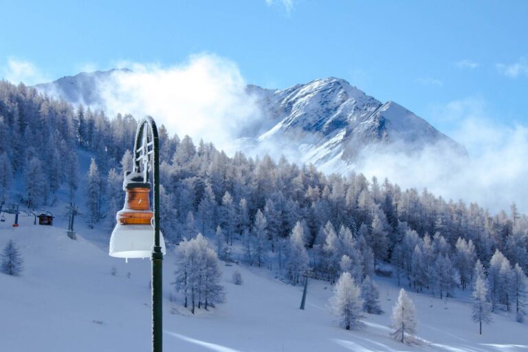 Météo du week-end, vortex sur l'Italie : tempêtes et neige arrivant dans les Alpes (en dessous de 2000 mètres)